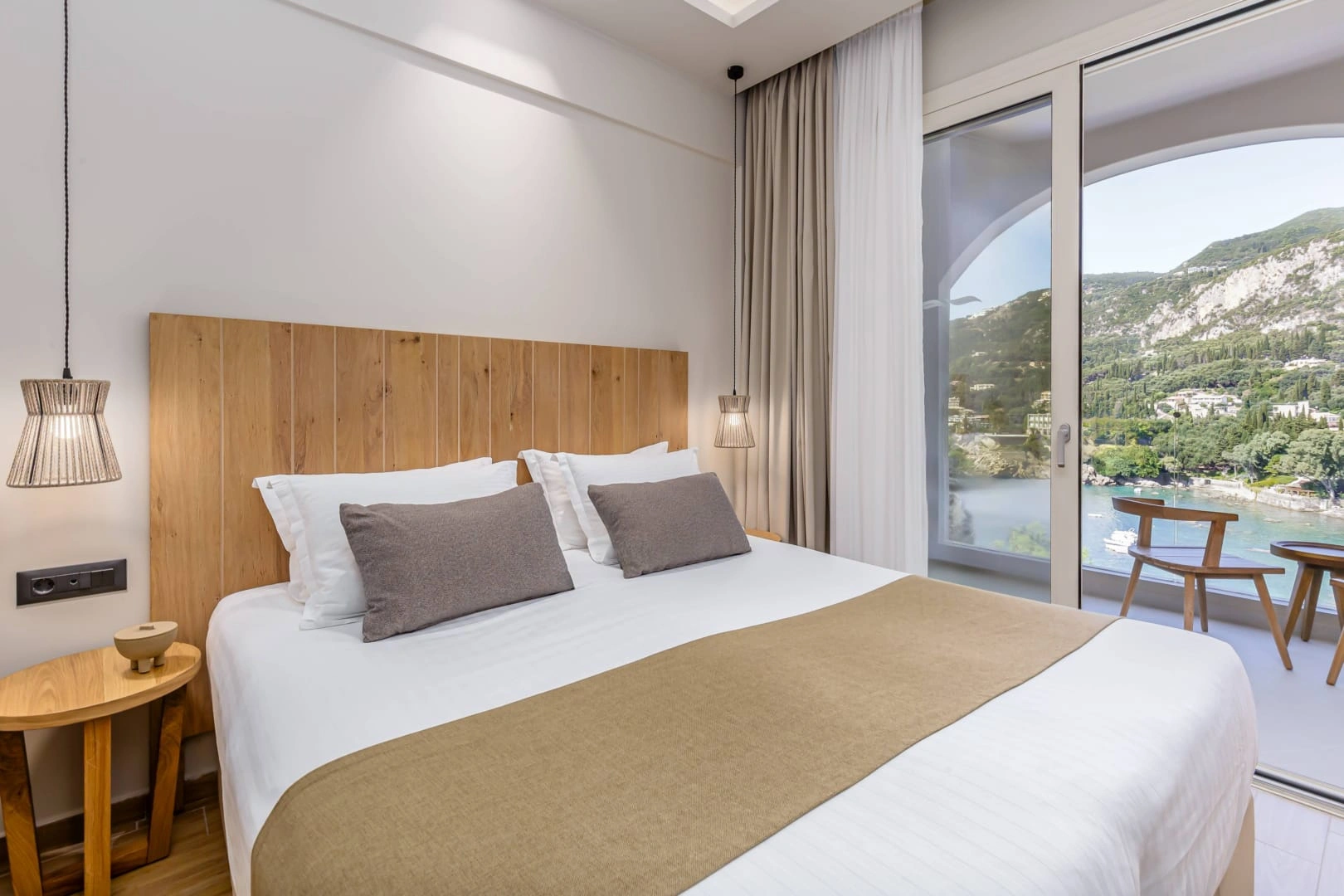 Akrotiri Beach Resort Hotel