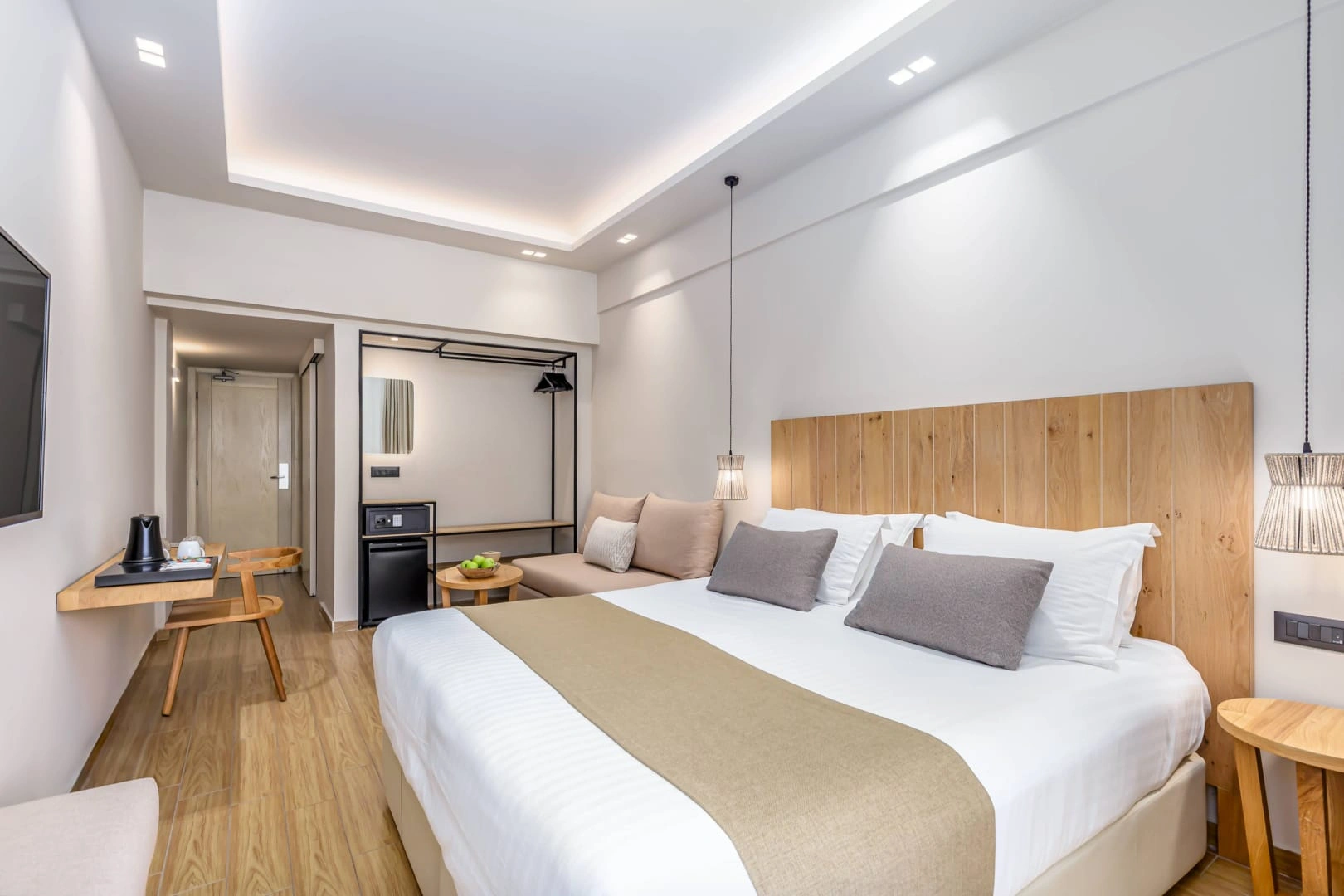 Akrotiri Beach Resort Hotel