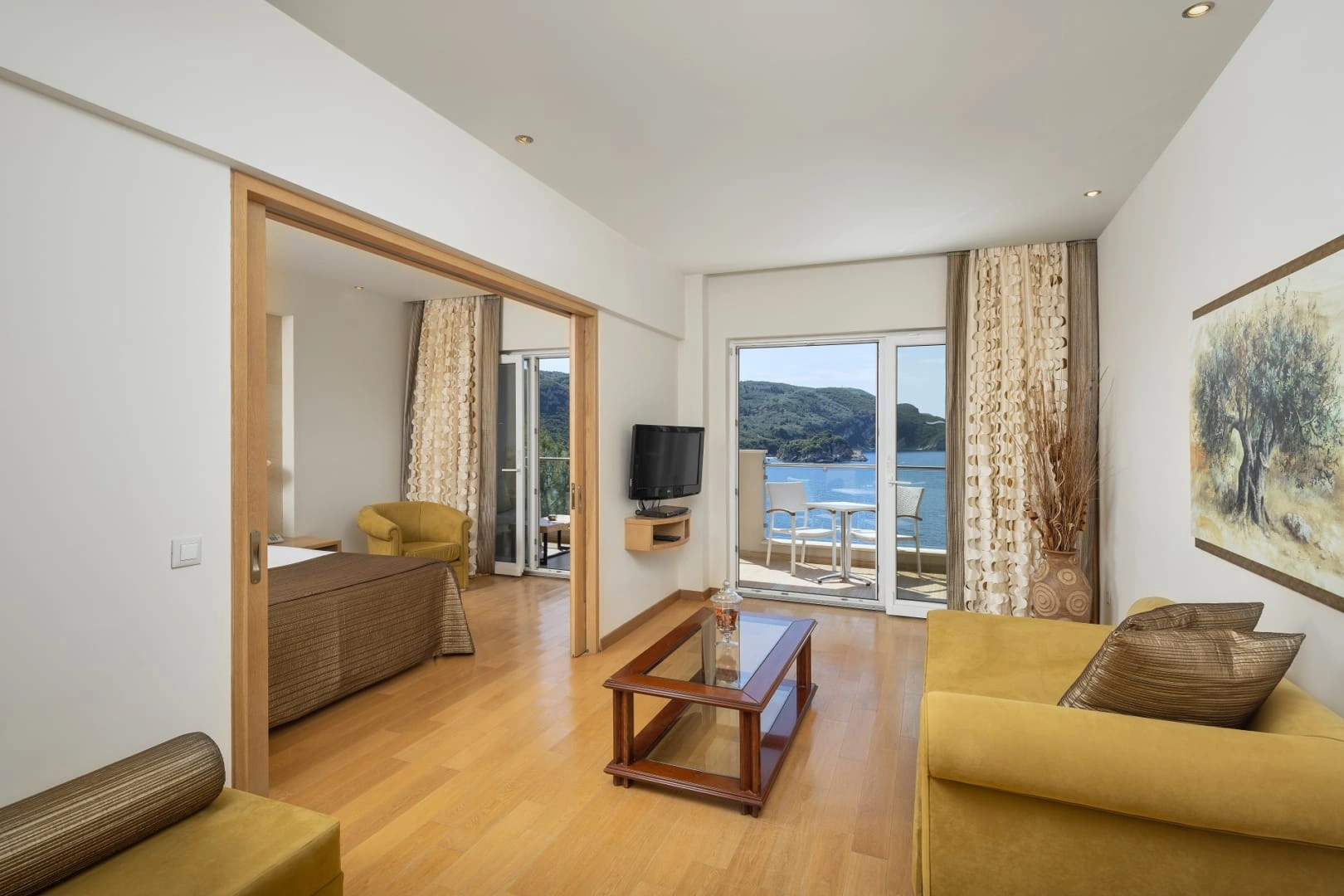 Akrotiri Beach Resort Hotel
