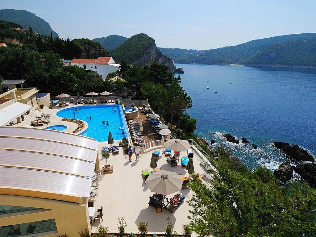 Akrotiri Beach Resort Hotel