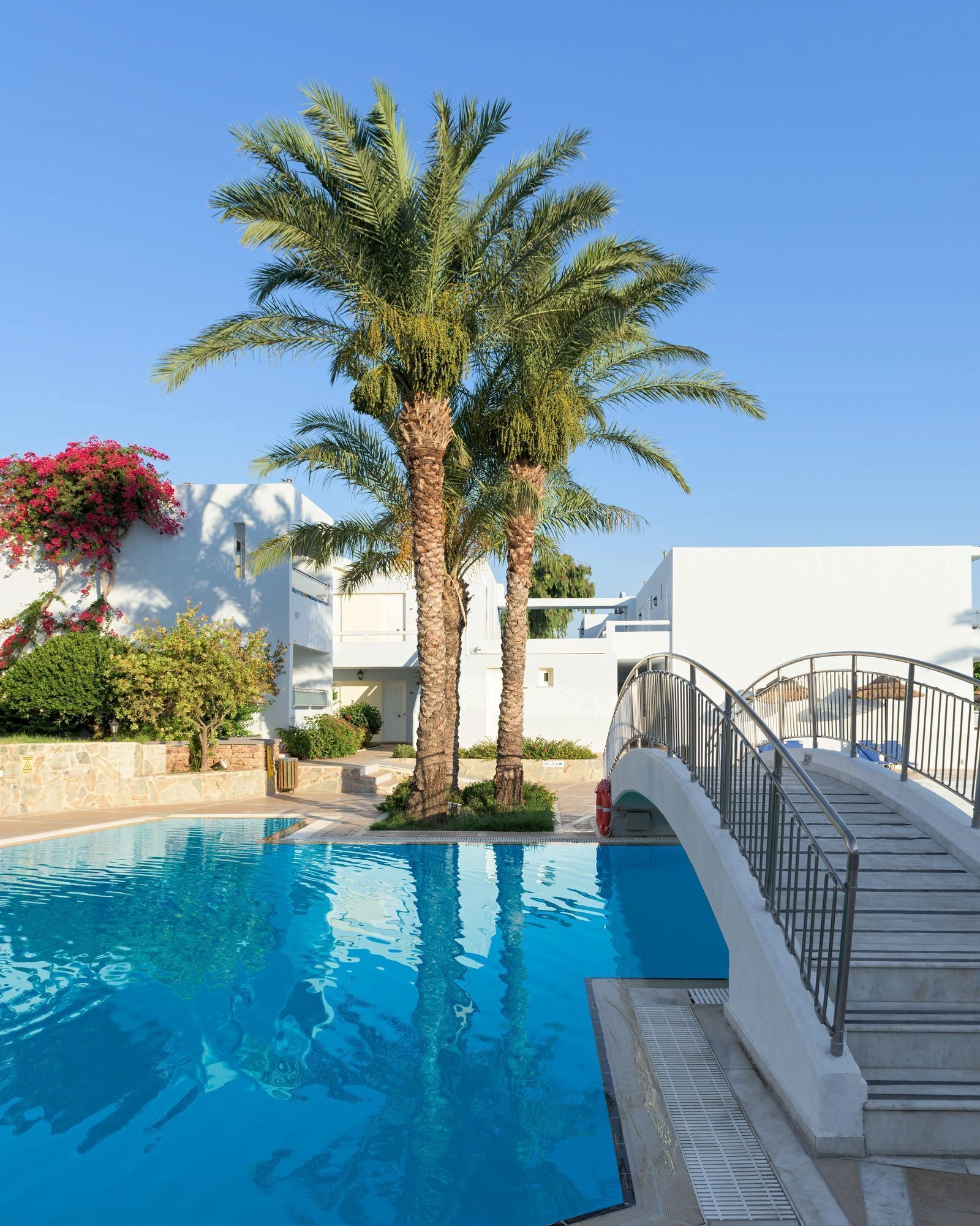 Avra Beach Resort Hotel & Bungalows
