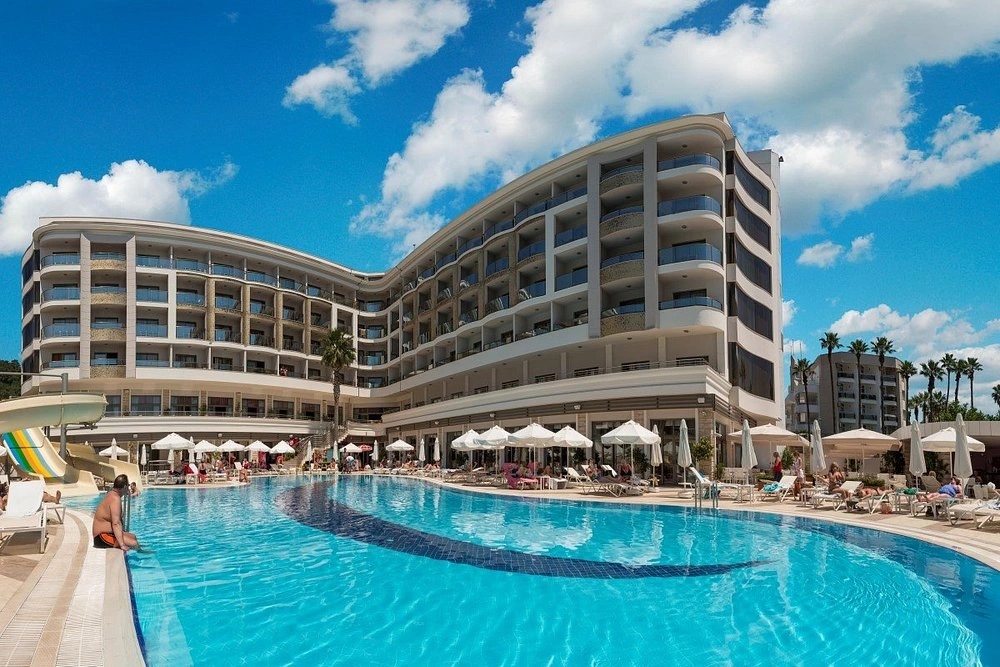 Golden Rock Beach Hotel image 2