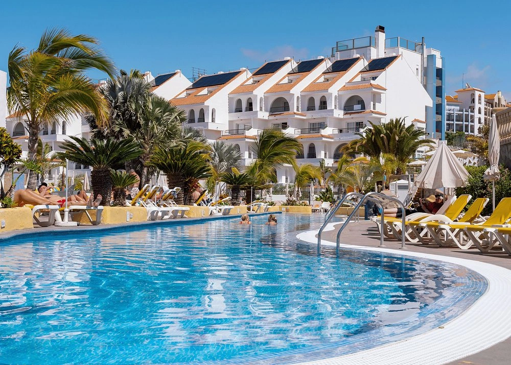 Paradise Park Fun Lifestyle Hotel
