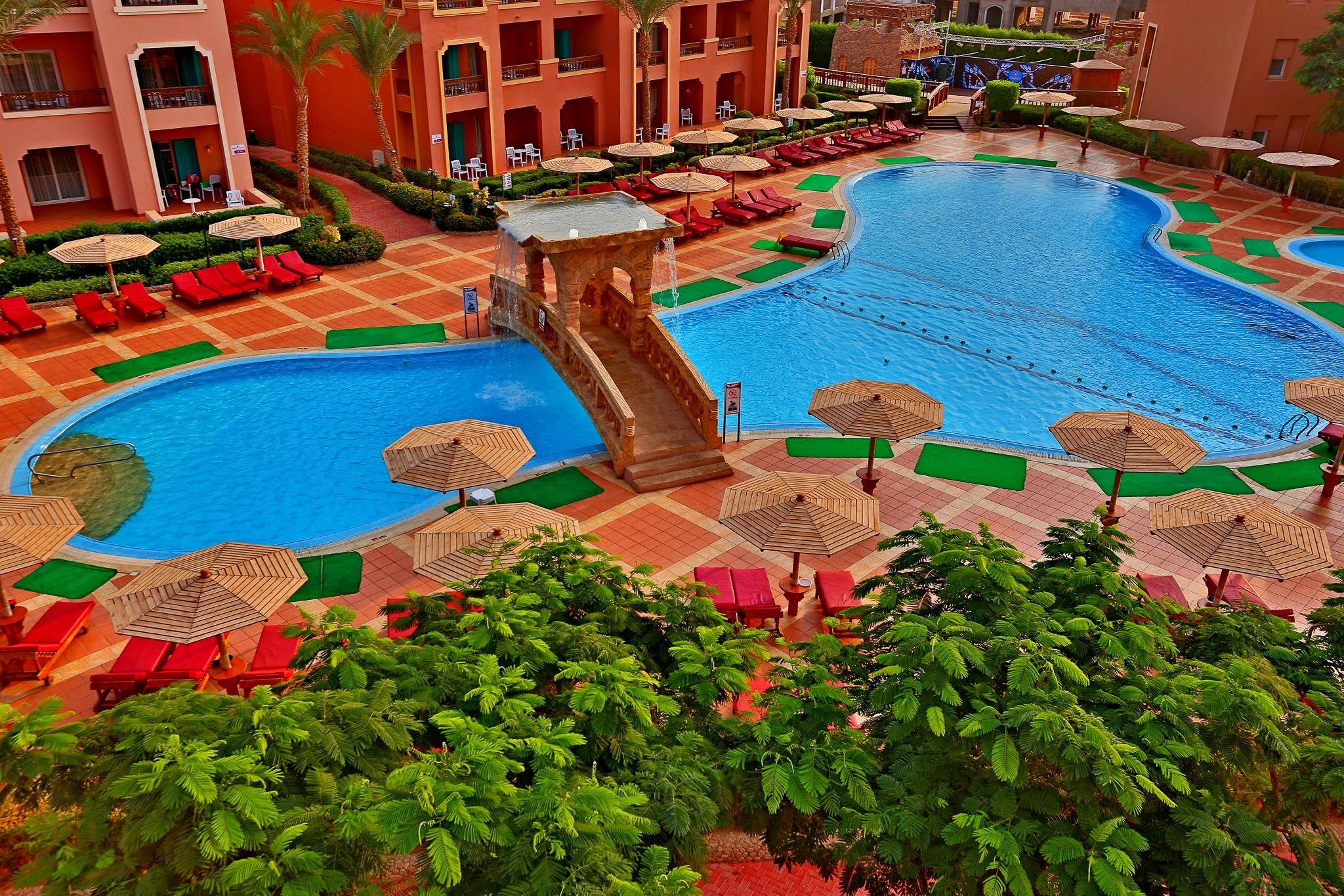 Charmillion Club Aquapark