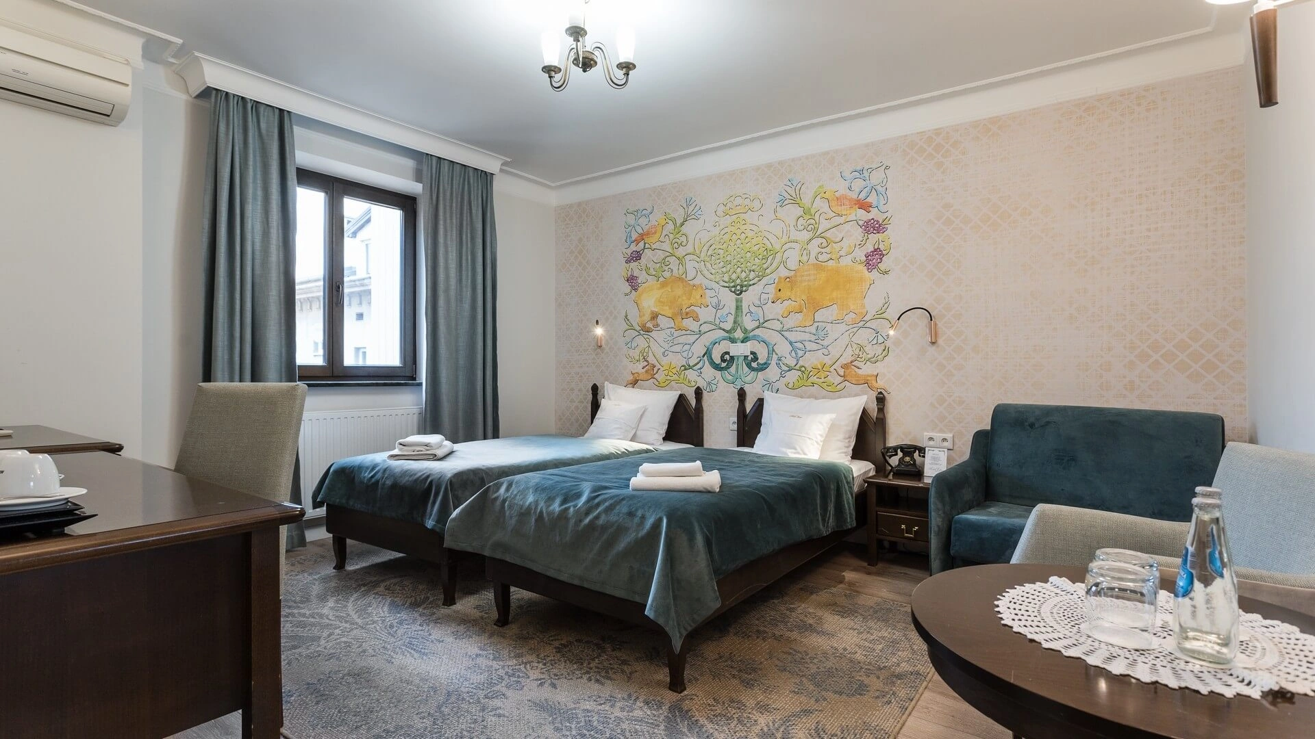 Hotel Ester