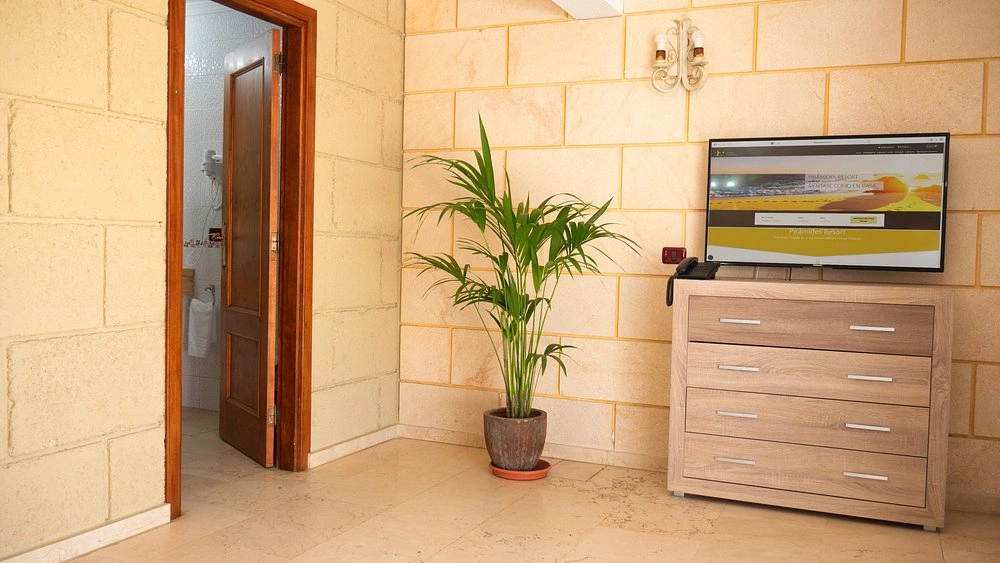 Las Piramides Resort