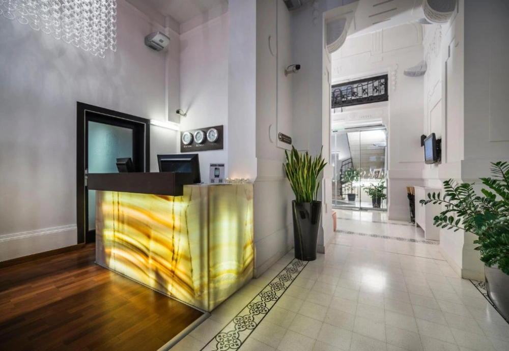 Opera Garden Hotel & Apartments