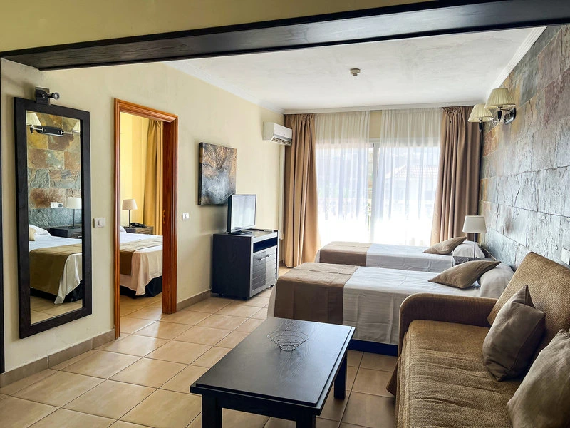 Hotel La Aldea Suites