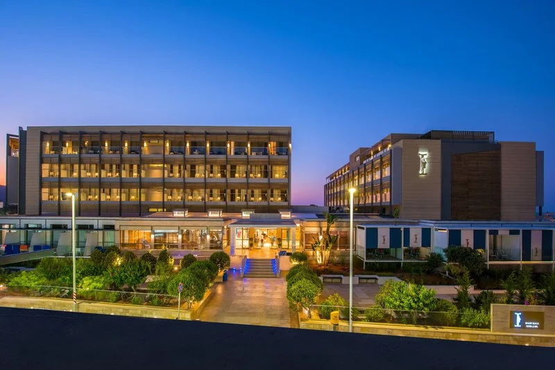 I Resort Beach Hotel And Spa