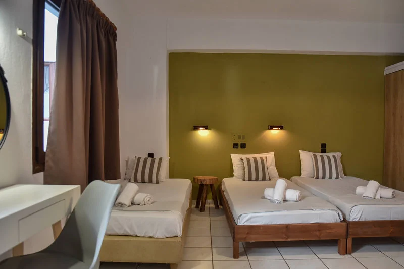 Iraklis Apartments