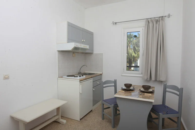 Iraklis Apartments