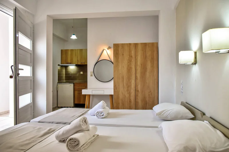 Iraklis Apartments