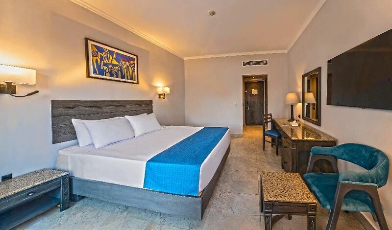 Invidia Coral Beach Tiran
