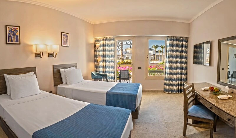 Invidia Coral Beach Tiran