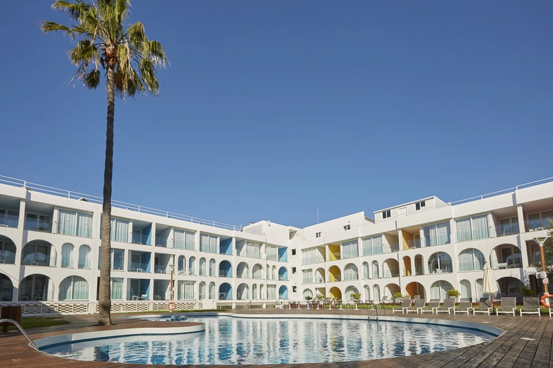 Ebano Hotel Apartments & Spa