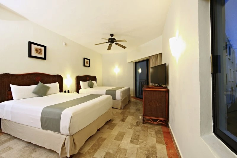 Sandos Caracol Nature Resort & Water Park