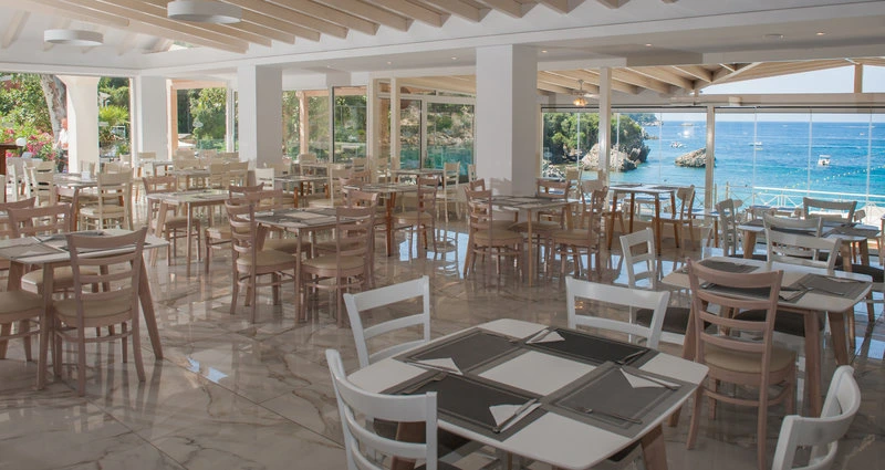 Blue Princess Beach Hotel and Suites