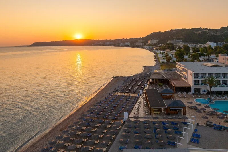 Avra Beach image 2
