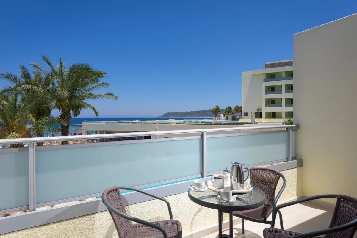 Avra Beach Resort Hotel & Bungalows