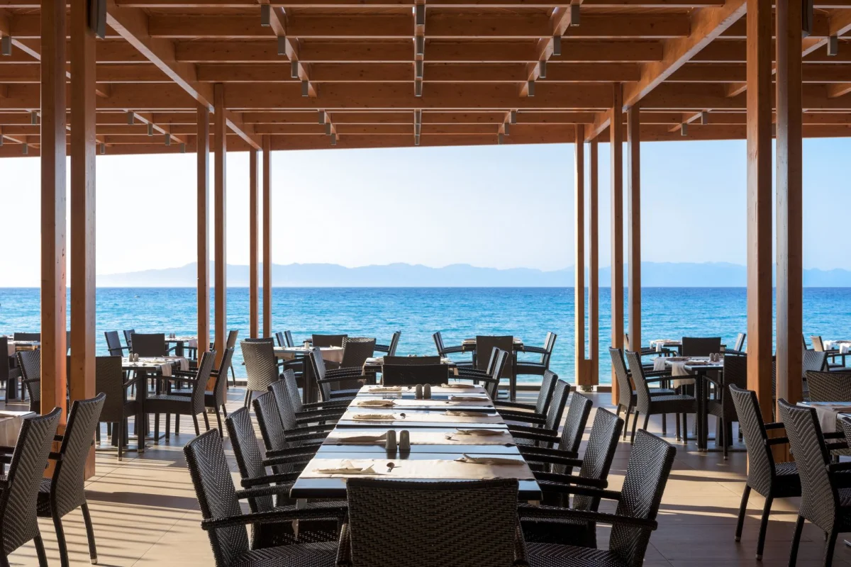 Avra Beach Resort Hotel & Bungalows