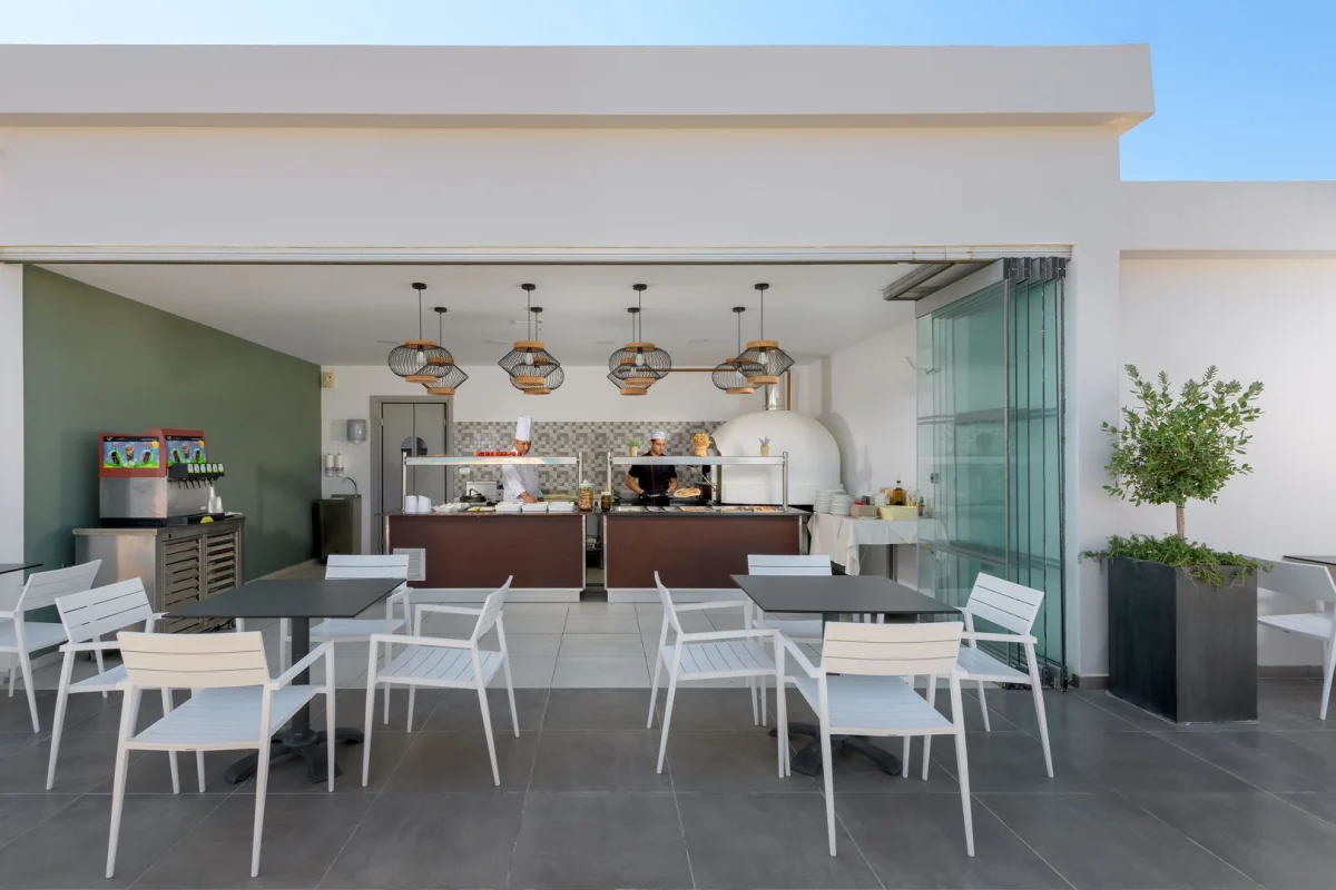 Avra Beach Resort Hotel & Bungalows