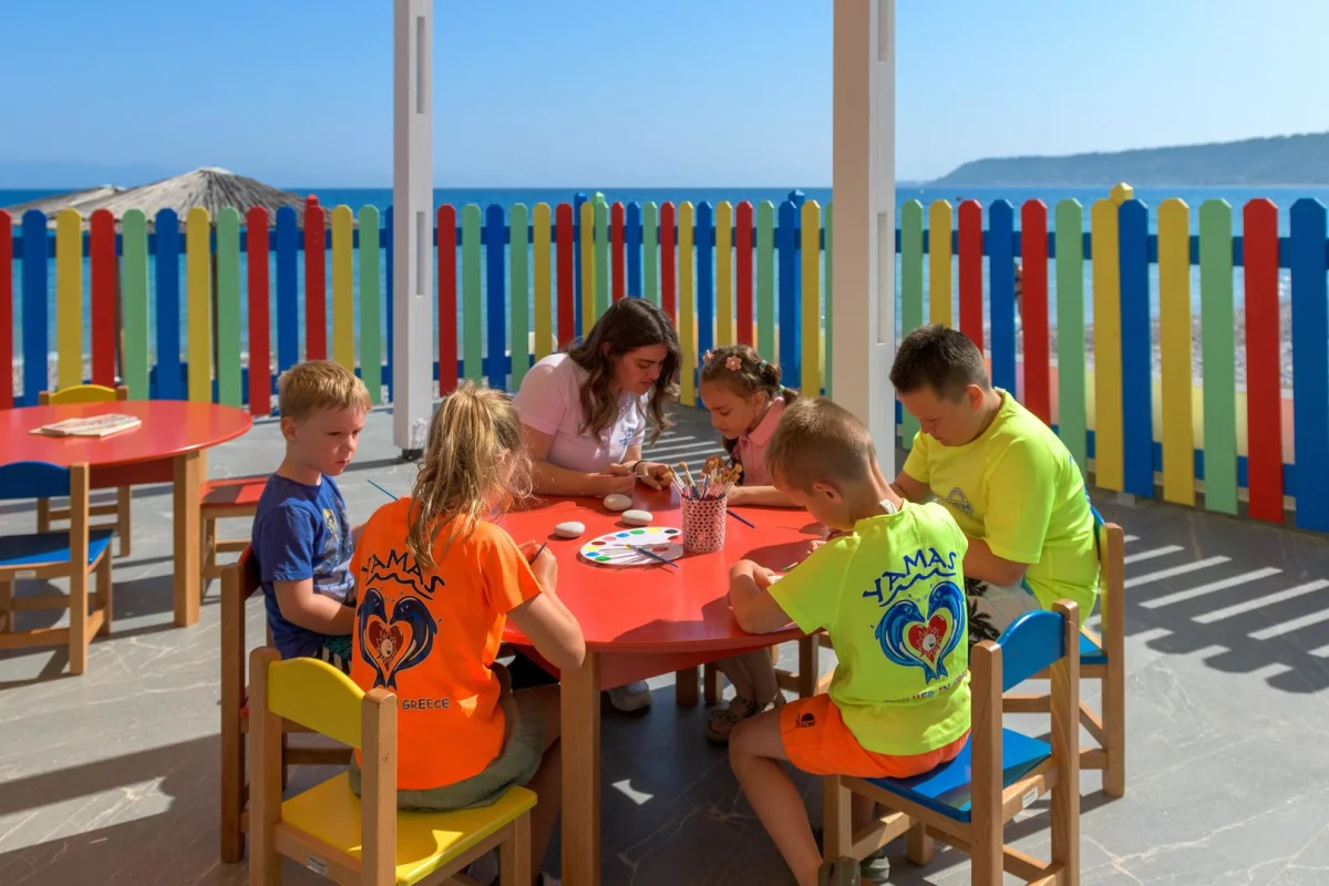 Avra Beach Resort Hotel & Bungalows