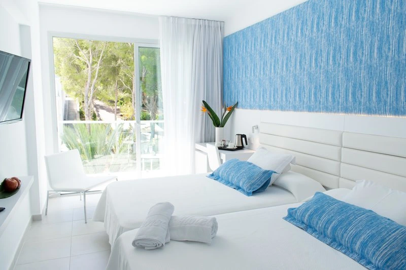 Reverence Life Hotel