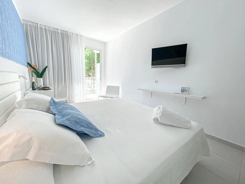 Reverence Life Hotel