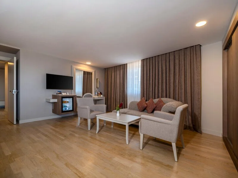 Melas Lara Hotel