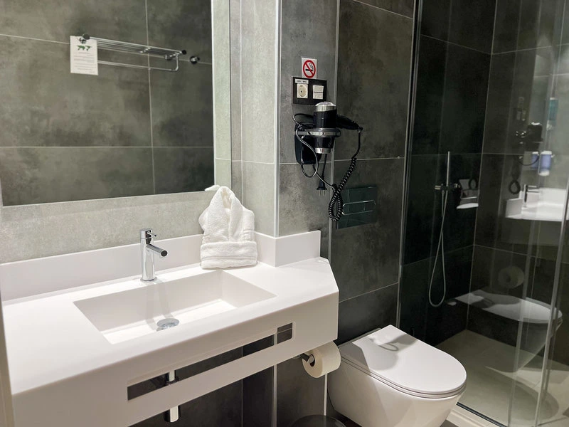 Hotel MG Poniente
