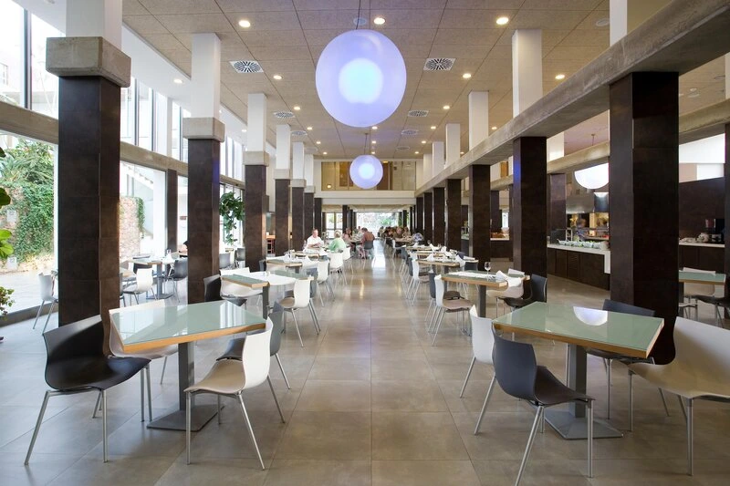 R2 Romantic Fantasia Dreams & Suites Hotel