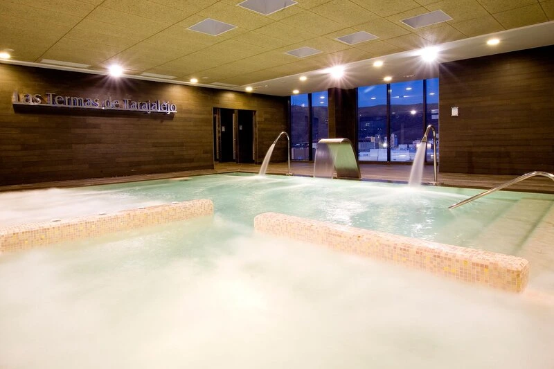 R2 Romantic Fantasia Dreams & Suites Hotel