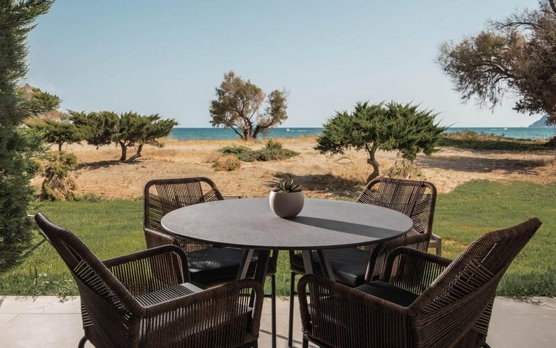 Domes Aulus Zante Autograph Collection