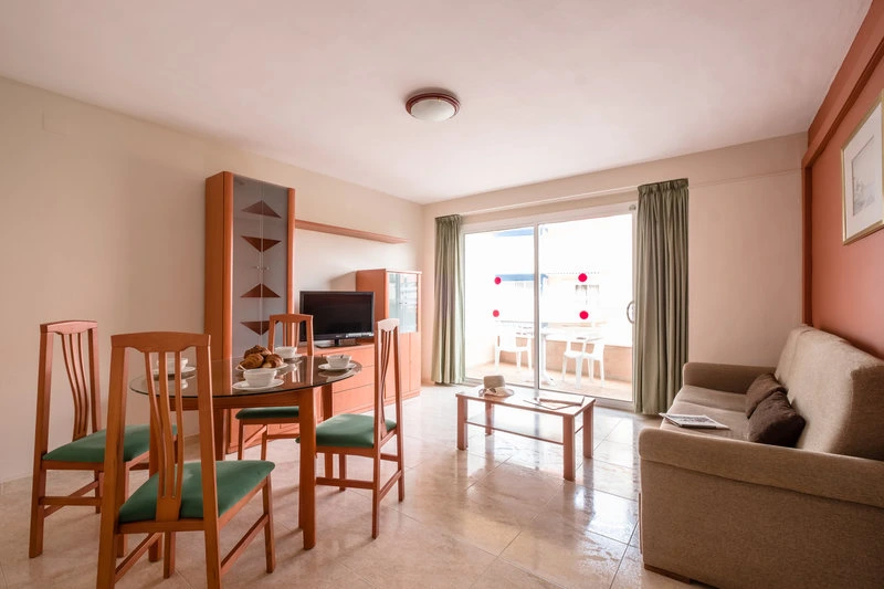 Aparthotel California