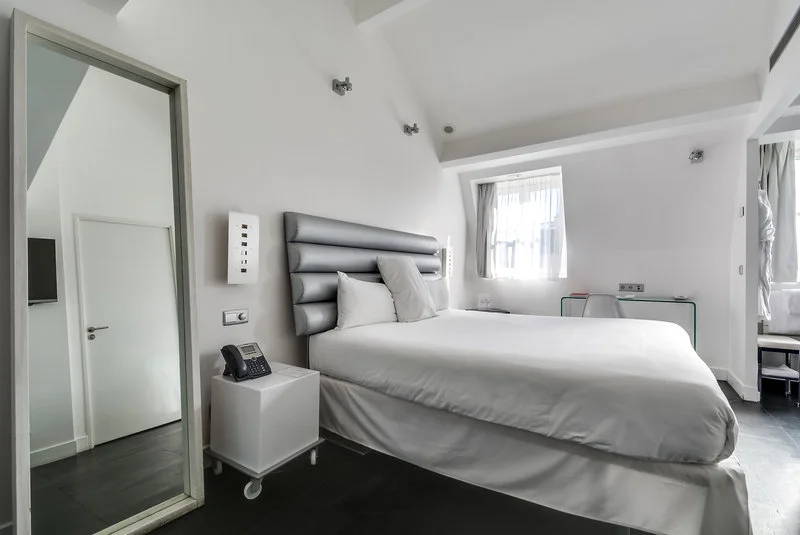 1k Hotel image 3