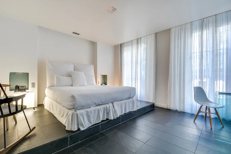 1k Hotel image 4