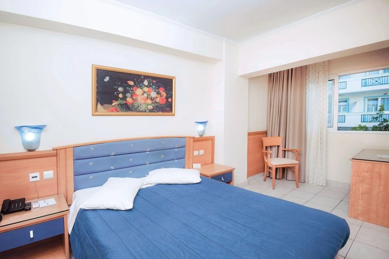 Kosta Palace City Hotel