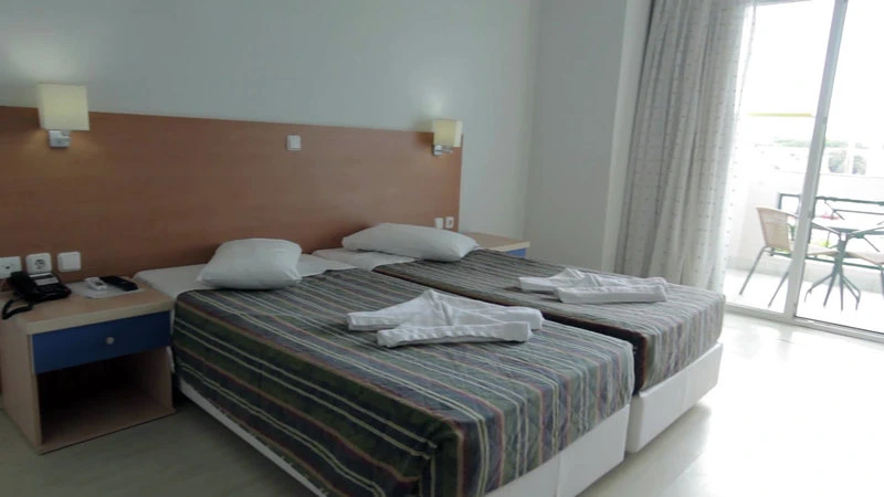Kosta Palace City Hotel