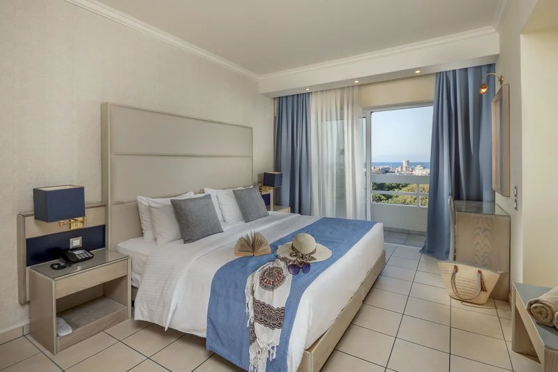 Athineon Hotel image 4