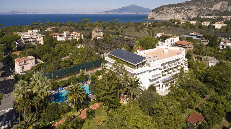 Hotel Alpha