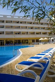 Las Piramides Resort