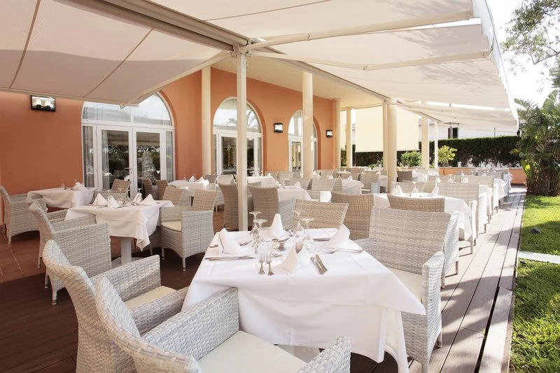 Grupotel Macarella Suites & Spa