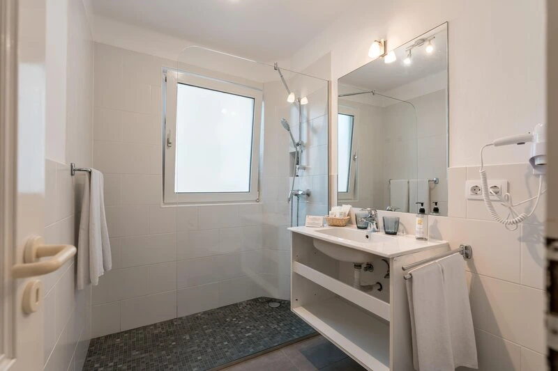 R2 Maryvent Beach Apartment