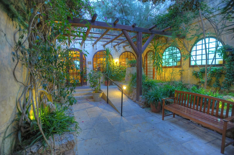 Cornucopia Hotel
