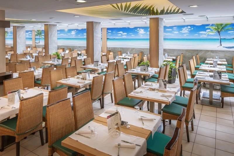 Hotel GHT Oasis Tossa & SPA