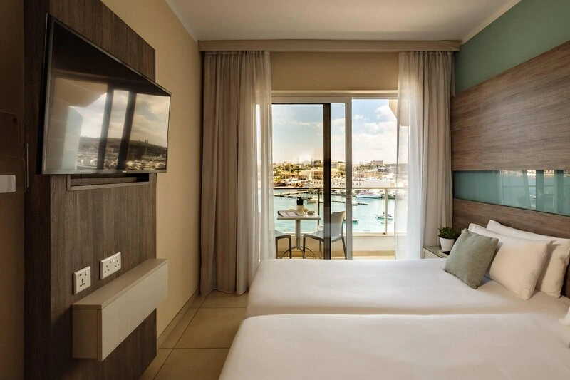 115 The Strand Hotel by NEU Collective