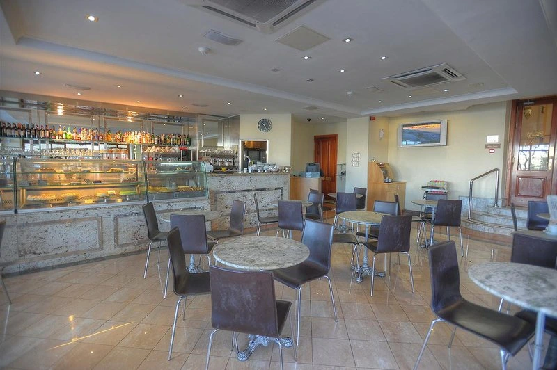 Plaza Regency Hotels