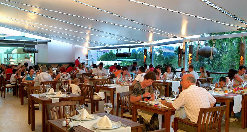 Justiniano Park Conti