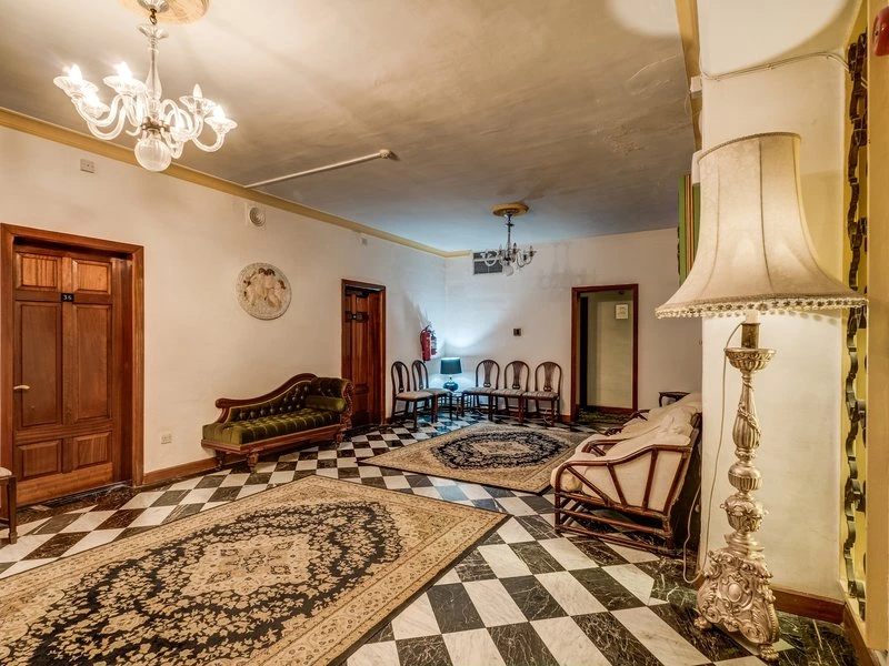 Castille Hotel