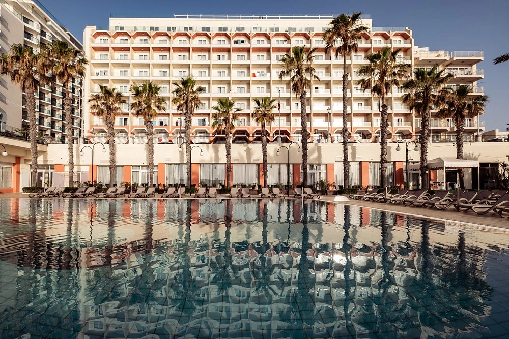 Qawra Palace Resort & Spa